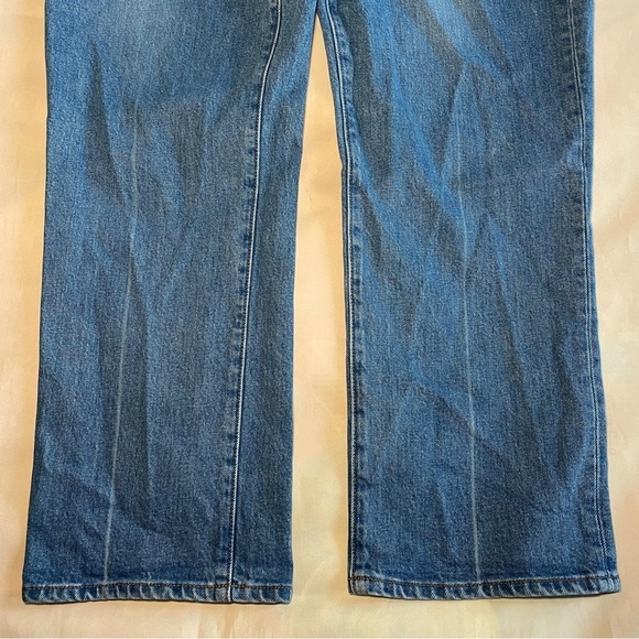 Veronica Beard- Joey Straight Leg High Rise Jeans in Mid Wash Beacon Size 30 - Picture 4 of 9